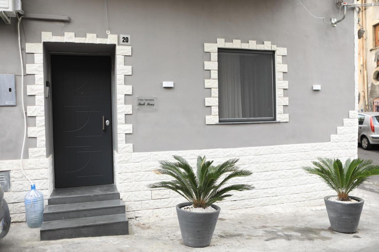 Santi House Lägenhet Catania Exteriör bild